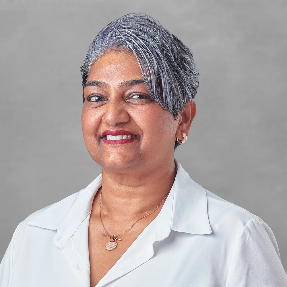 Safoora's headshot